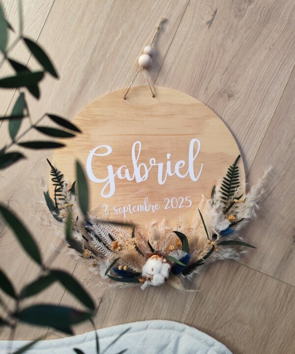 support_bois_bleute-1.jpg Couronne de naissance en bois